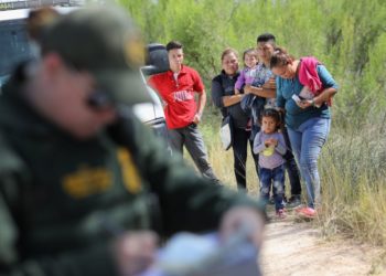 DHS Asking For Volunteers To Help With Border Crisis, Massive Illegal Migrant Crossing