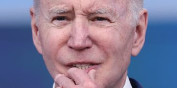 Florida Judge Scraps Joe Biden’s Mask Mandate On Planes, Public Transportation “Exceeded Authority”