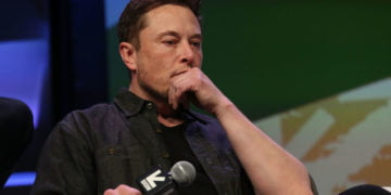 Elon Musk Threatens To Kill Twitter Deal If Fake Accounts, Spam Bots Data Not Provided