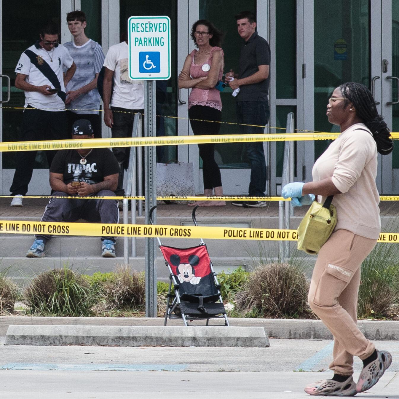 One Dead, 2 Injured In Shooting At High School Graduation Ceremony ...