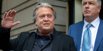 Steve Bannon Trial “Charges Politically Motivated” Questions FBI, DHS Involvement In Jan 6 Protest
