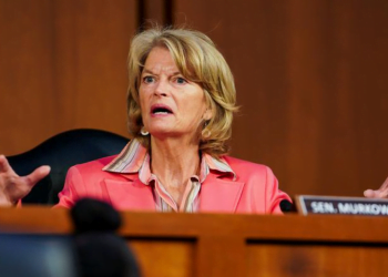 Republican Lisa Murkowski To Vote For Democrat Over Sarah Palin