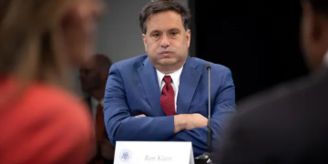 Multi-Millionaire To Replace Ron Klain, Biden’s Chief of Staff, Who Plans To Step Down Amidst Document Scandal