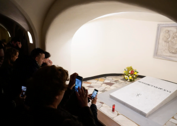 Public Is Now Allowed To View Pope Benedict XVI’s Tomb At St. Peter’s Basilica